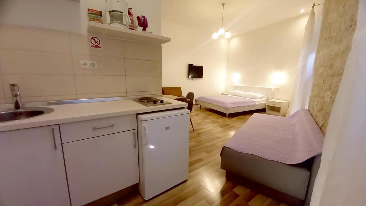Medulic Palace Rooms & Apartments Sibenik Luaran gambar