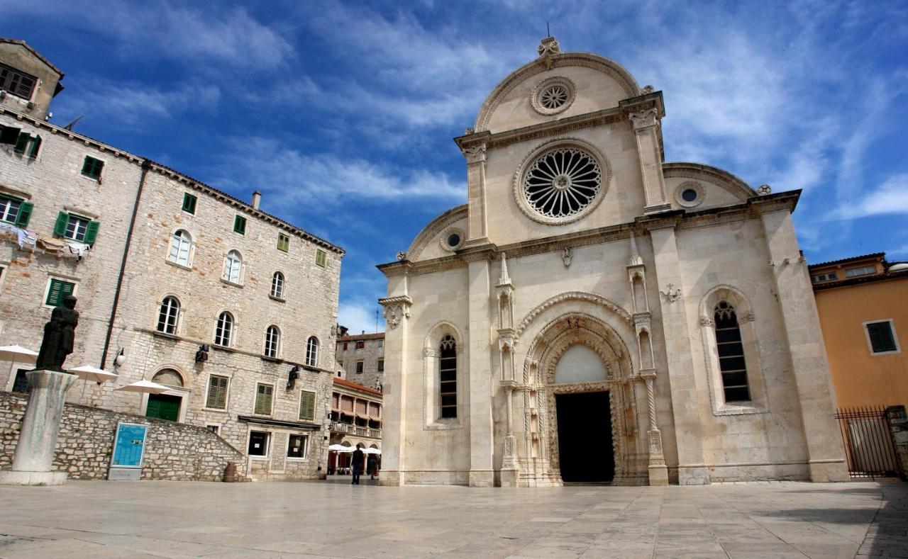Medulic Palace Rooms & Apartments Sibenik Luaran gambar