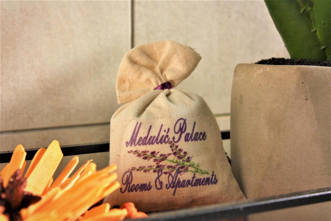 Medulic Palace Rooms & Apartments Sibenik Luaran gambar